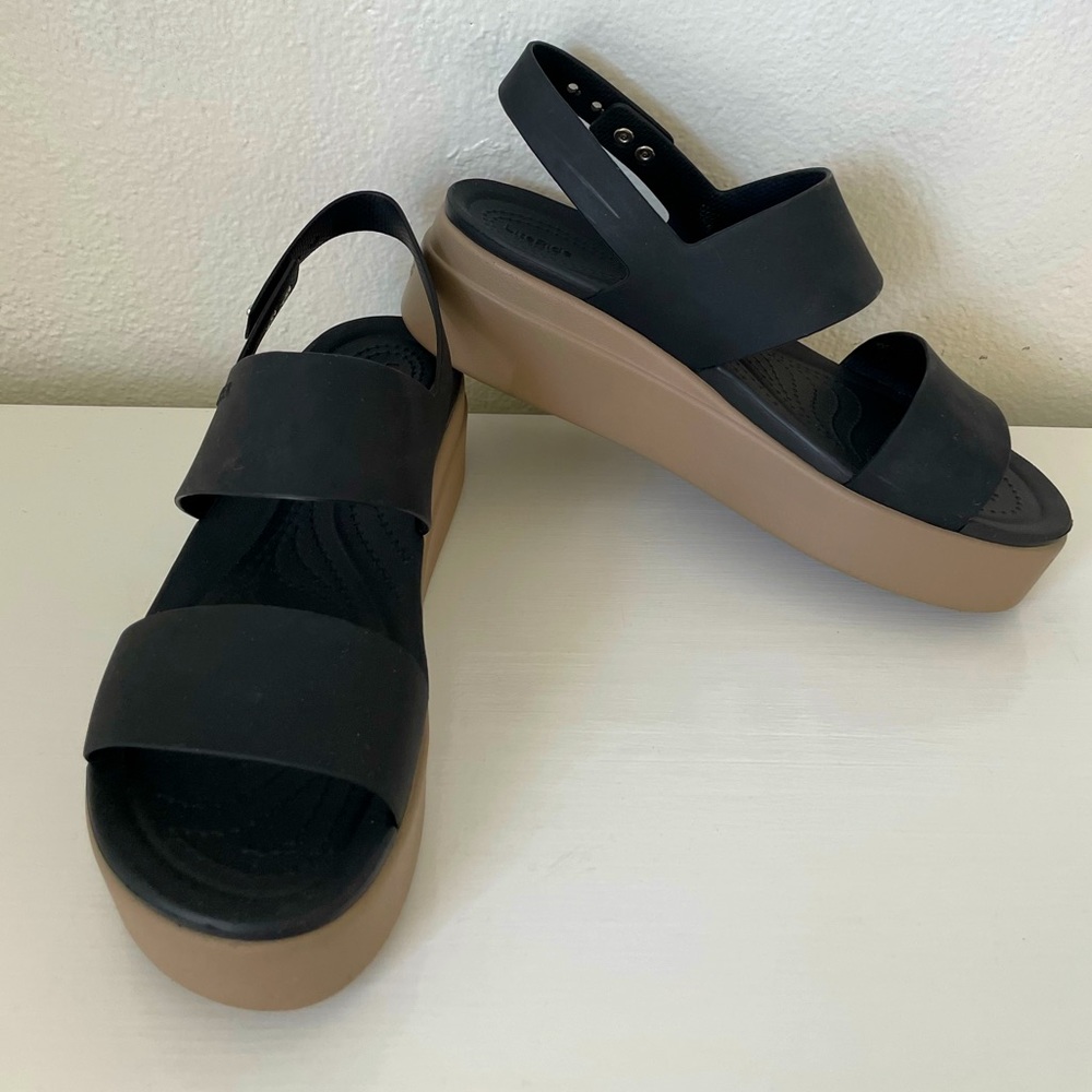 Women’s Crocs Brooklyn Wedge - Black/Mushroom - Size 8